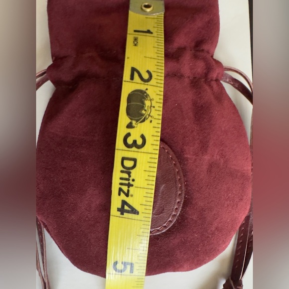 Vintage Must the Cartier Bordeaux
Suede/Leather  Pouch - Picture 7 of 9